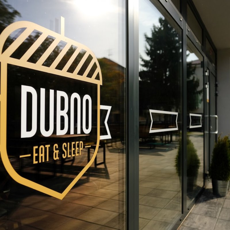 Dubno Eat & Sleep